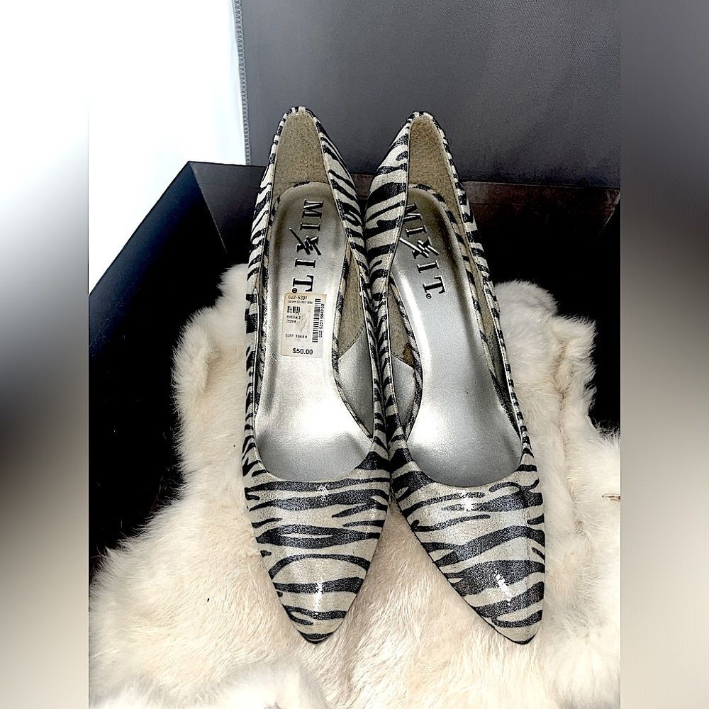 Zebra Glitter Y2K Pointed Toe Animal Print Heels Sz 8.5 M